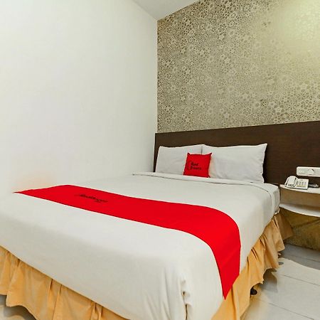 נקסר Reddoorz Plus Near Fort Rotterdam מראה חיצוני תמונה